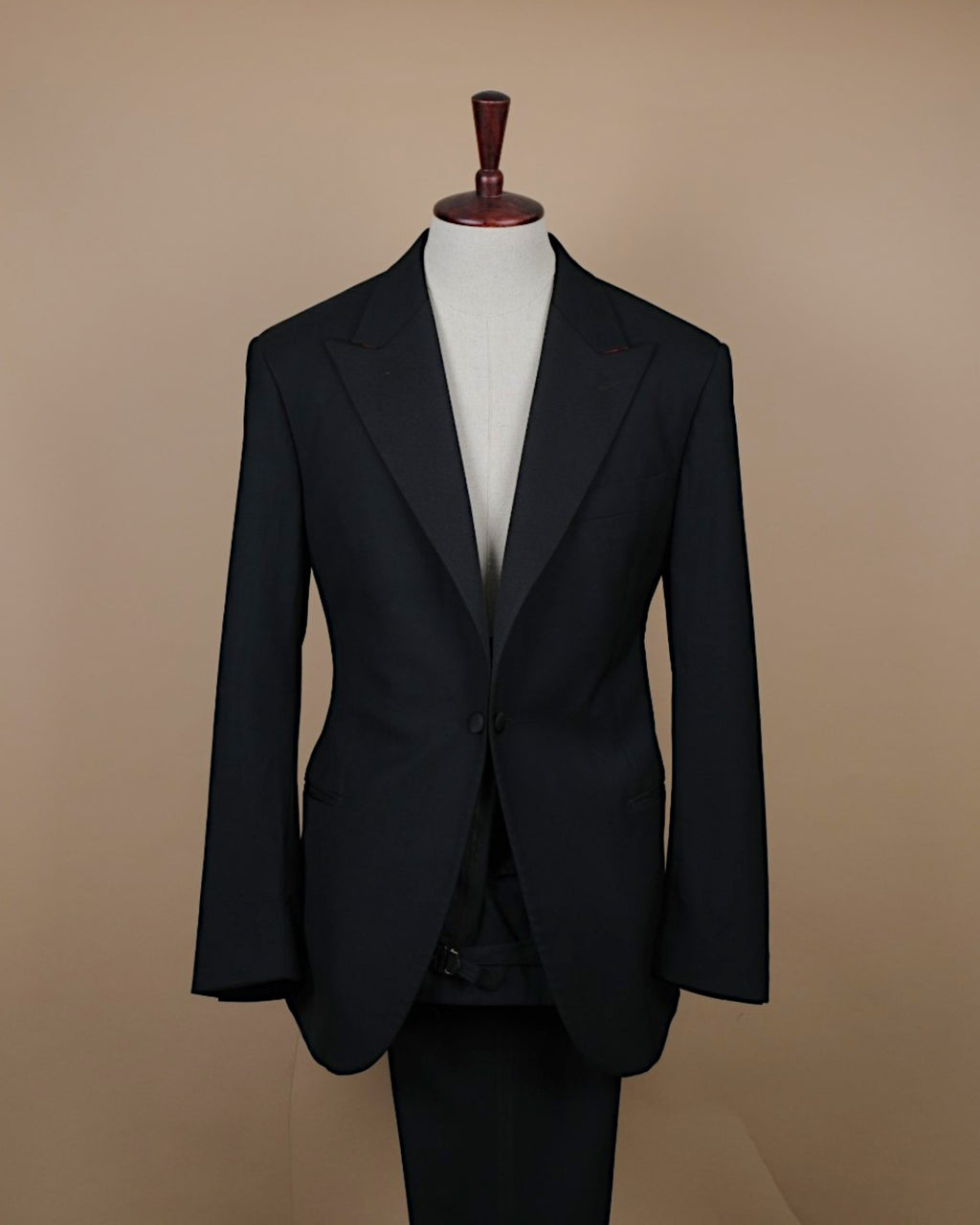 Black Super 150´s Peak Lapel Tuxedo
