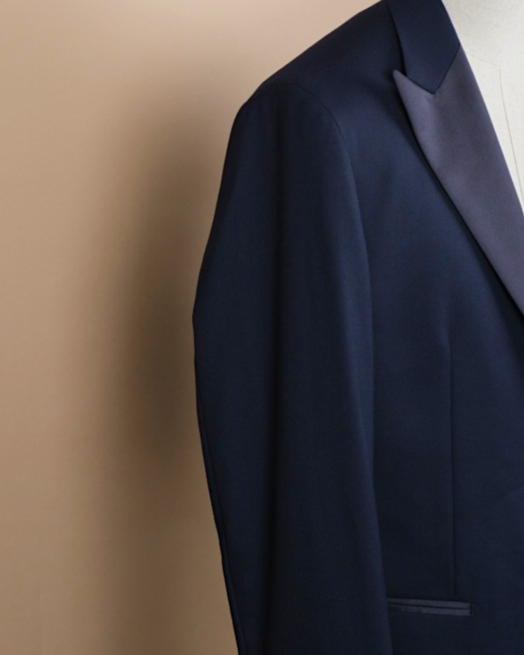 Midnight Blue Peak Lapel Tuxedo