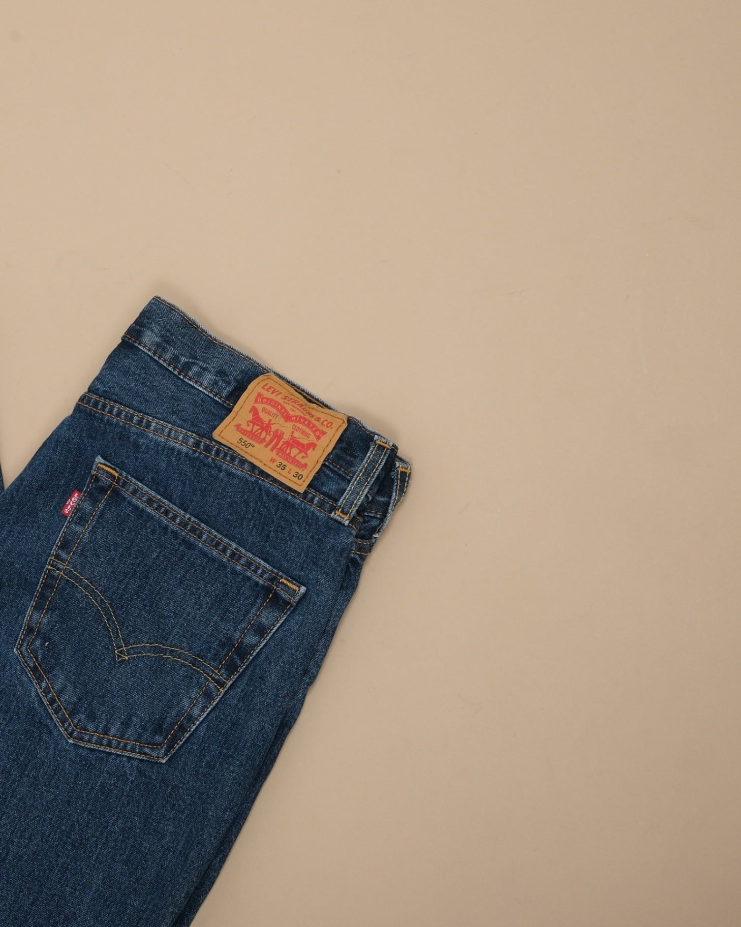 Dark Wash High-Rise 550 Jeans