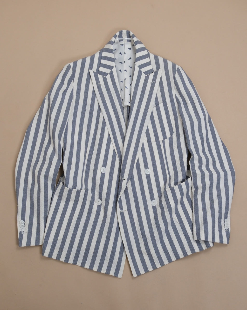 Off-White/Blue Awning Striped DB. Subalpino Seersucker Sports Jacket