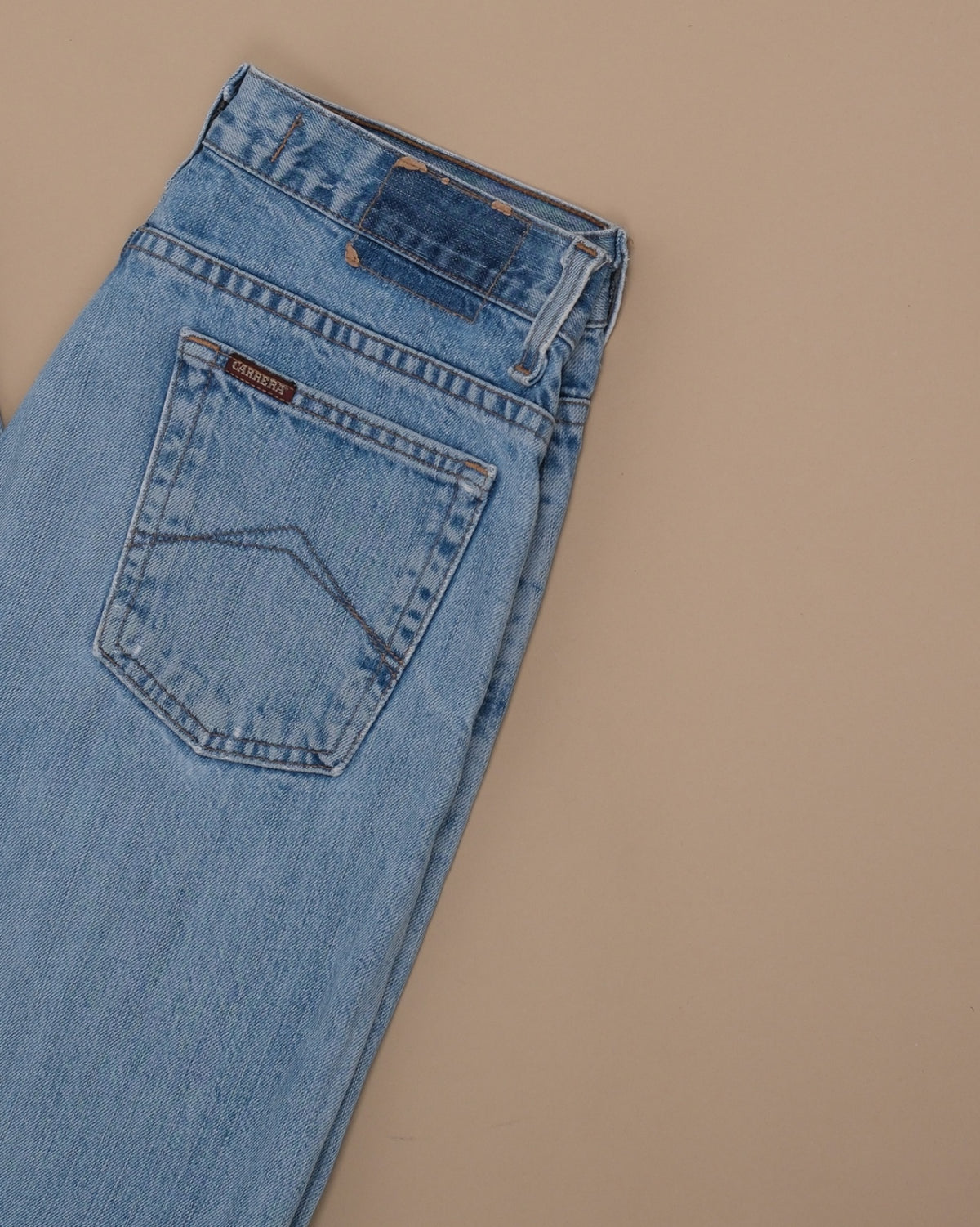 Light Wash Mid Rise Jeans