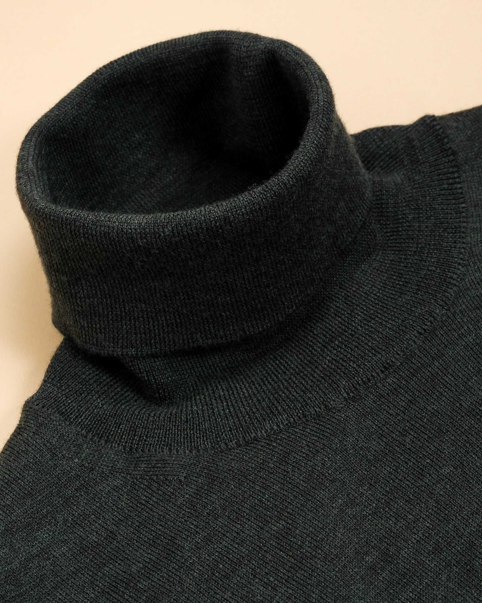 Dark Green Merino Rollneck